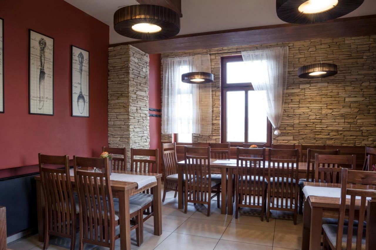 Penzion Marjána Mníšek pod Brdy Esterno foto