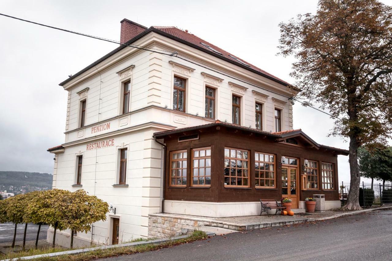 Hotel Penzion Marjána Mníšek pod Brdy Esterno foto